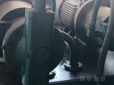 現(xiàn)代220挖機，華宏200噸圖7