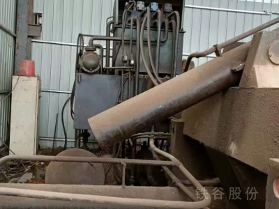 低價(jià)出售250噸壓塊機(jī)，料箱2.5/2米包塊500圖2
