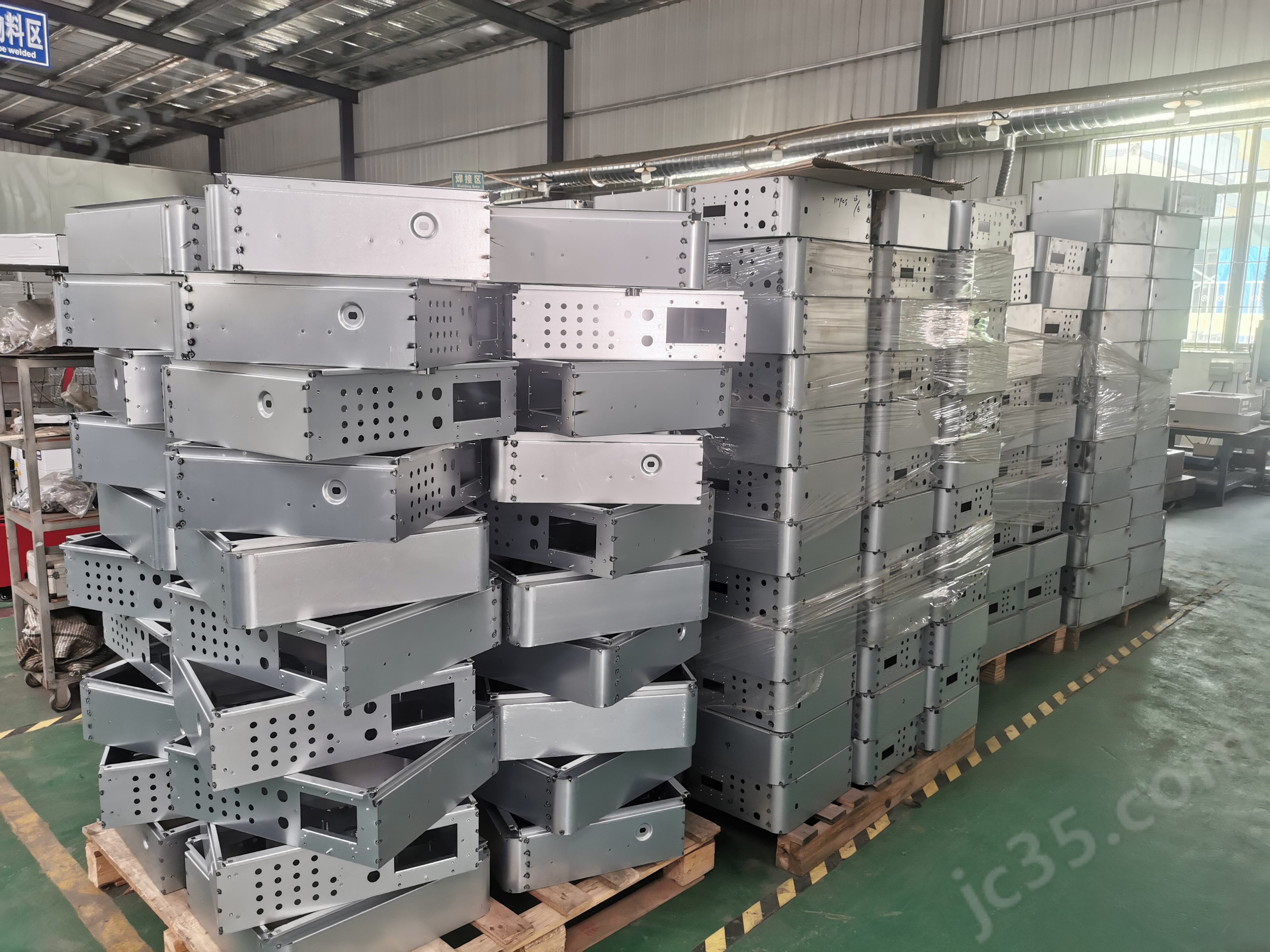 鈑金箱體連續光纖激光焊接機